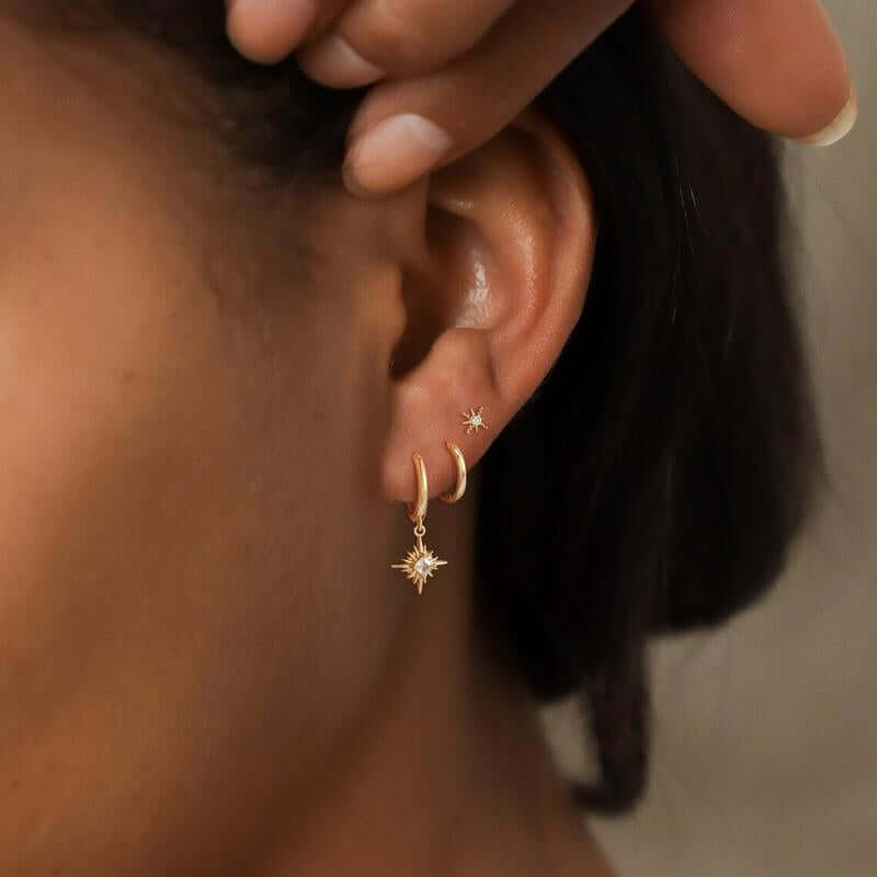 CAROVO Gold Hoop Earrings Set for Women, Dainty 14K Gold/Silver Plated CZ Cartilage Earring Hypoallergenic Stud Earrings for Women Huggie Small Hoop Earring Set Dangle Earrings Jewelry Gifts for Women Men